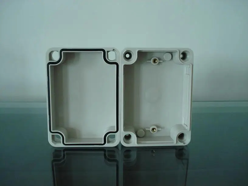 Waterproof electrical outlet box size