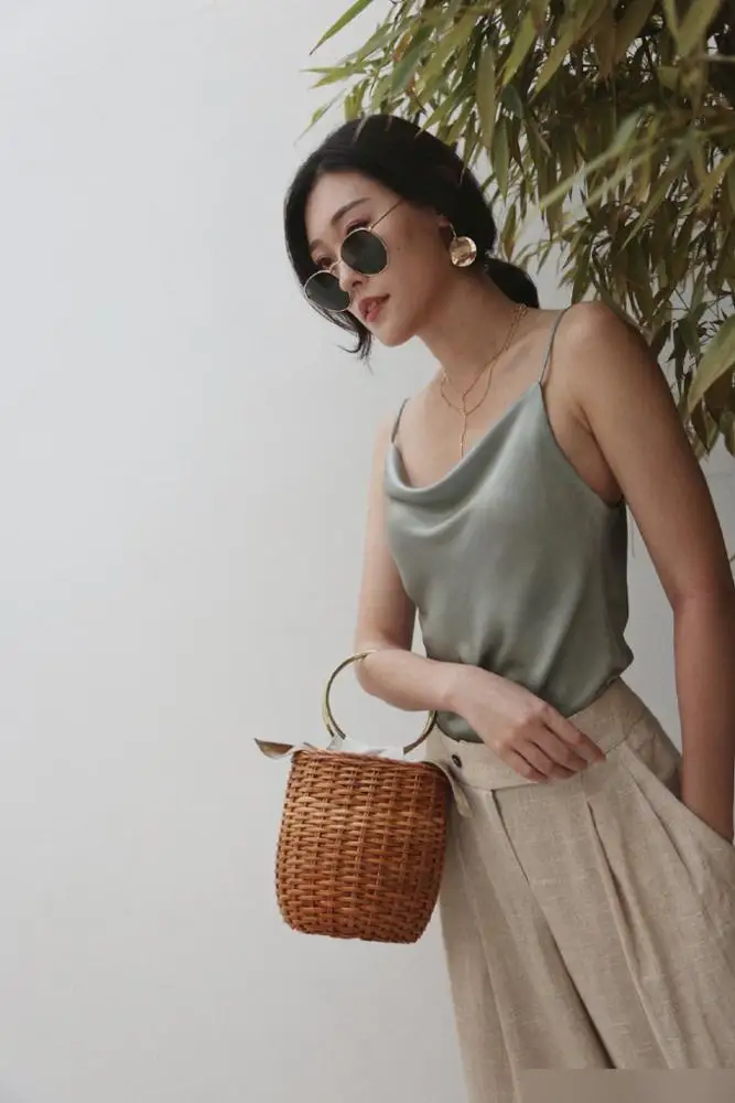 
China wholesales Super soft pure silk Camisoles short pajamas tank top OEM S-2XL 