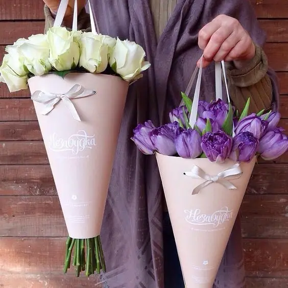 
Factory Direct Sale Printing Logo Handmade Paper Accept Custom Cone Flower Box 