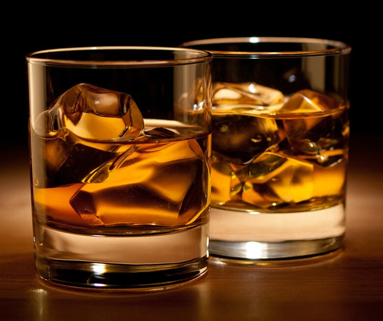 Haonai Wholesale Fashion 10oz clear whiskey glasses whiskey glass tumbler with customized logo