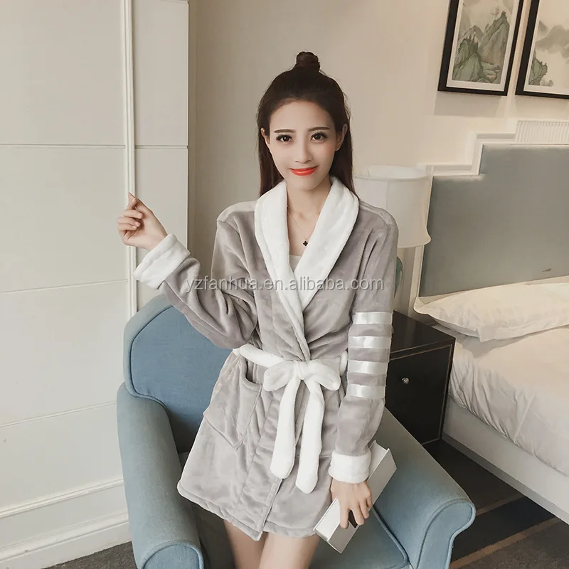 
Coral velvet warm sister loaded bathrobe 2017 winter new fashion V-neck Slim long bathrobe 