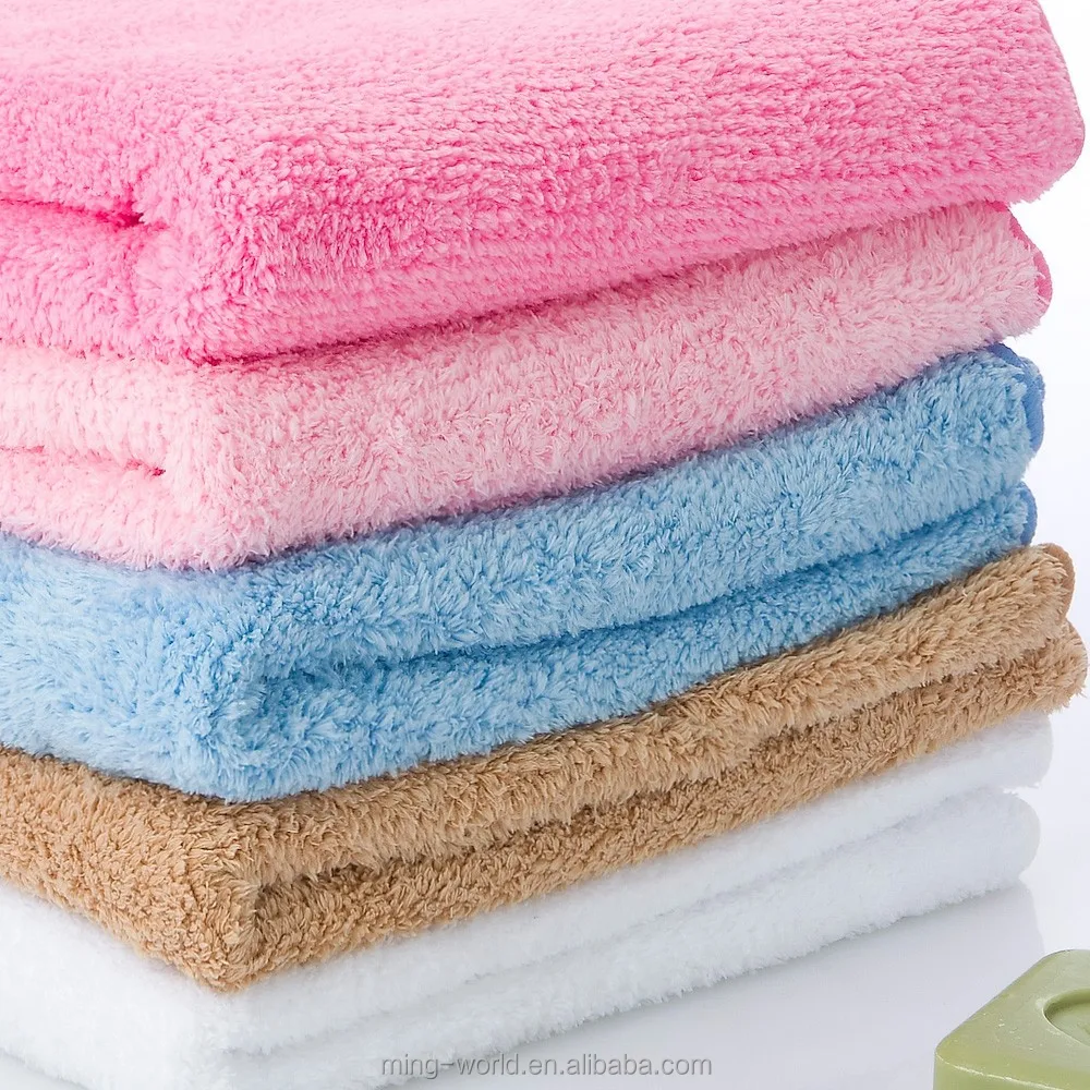 Hot Sale Winter Luxury Fluffy Microfiber Polyester Blanket Christmas Baby Super Plush Blanket