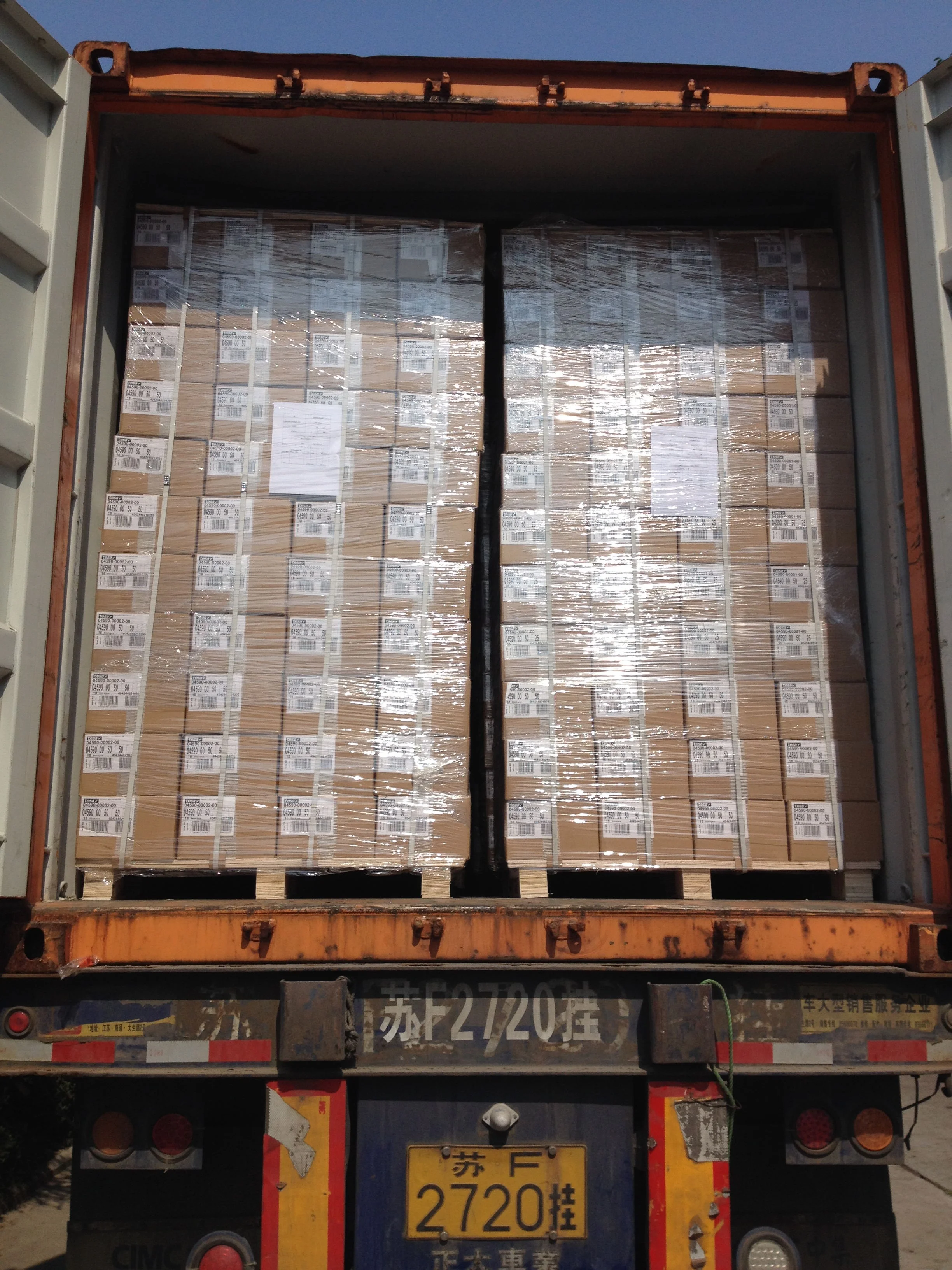 Fibre glass polyester reinforced adhesive tape for packing or sealing