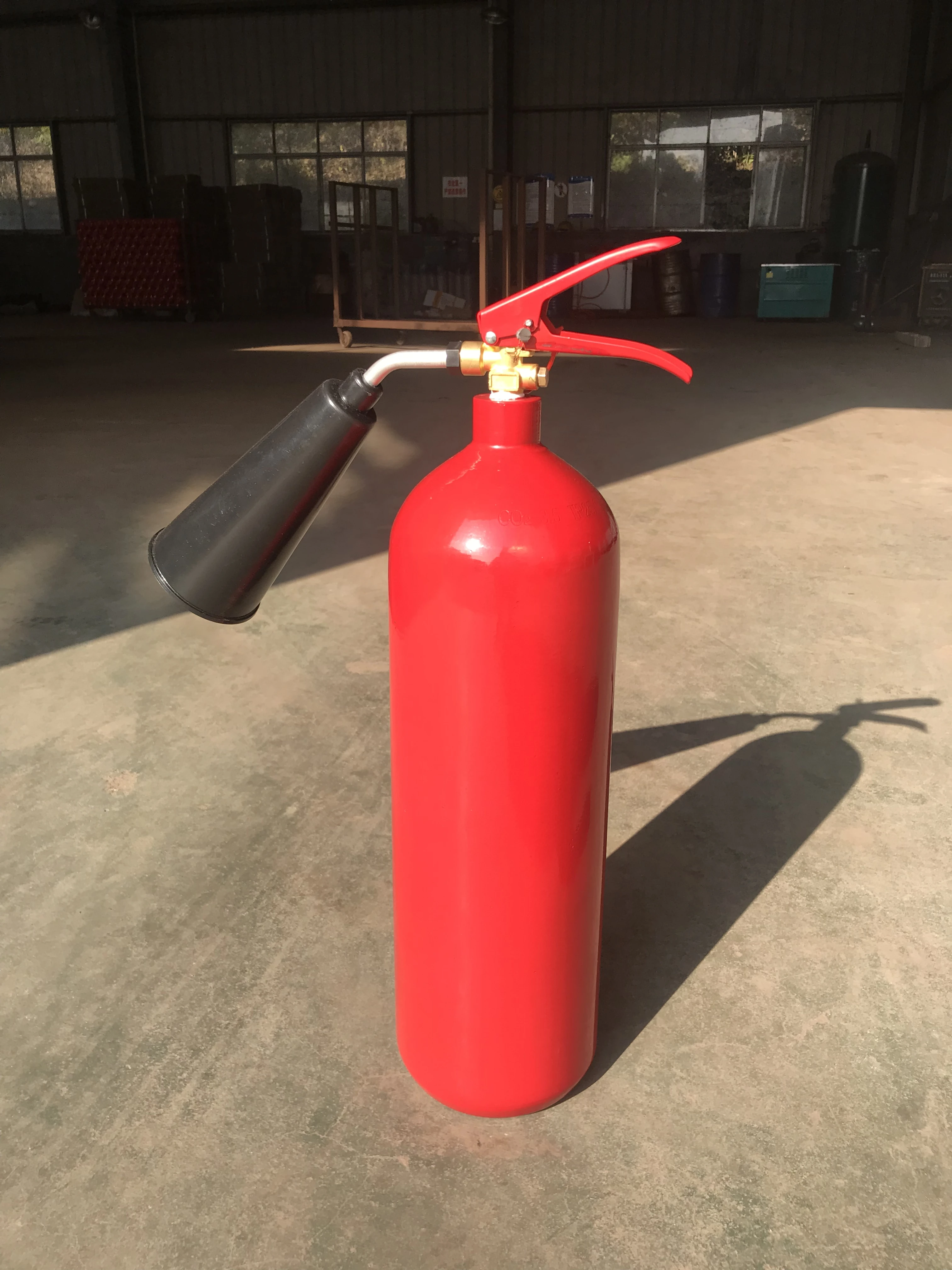 Easy to used 3.5kg co2 fire extinguisher sign portable carbon dioxide CO2 Gas fire extinguisher cylinder