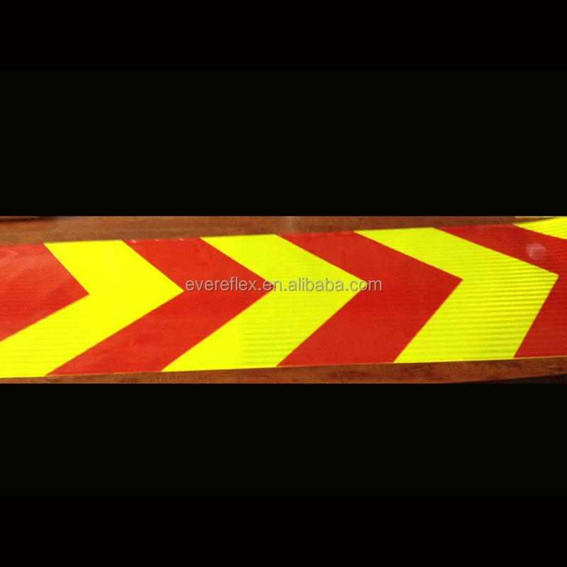 Acrylic Reflective Arrow Signs for Outdoor Traffic Safety