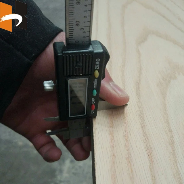 5.2mm decorative laminated oak plywood wall panel