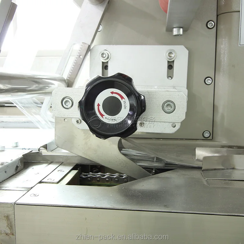 Automatic mini chocolate bar/ energy bar/candy packaging machine