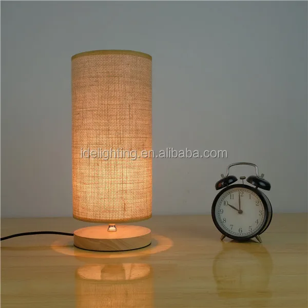 New arrival wholesale modern style desk lighting learning study round wooden base round linen fabric table lamp