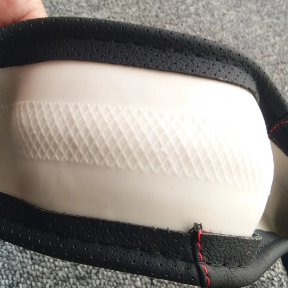 Promotion new material  universe PVC leather velvet grip  steering wheel cover