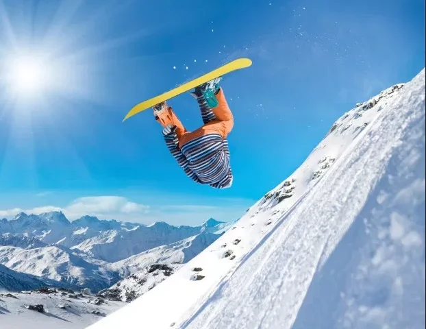 snowboard  top panel material is wood ABC TPU UV bamboo topsheet snowboard  hand make snowboard