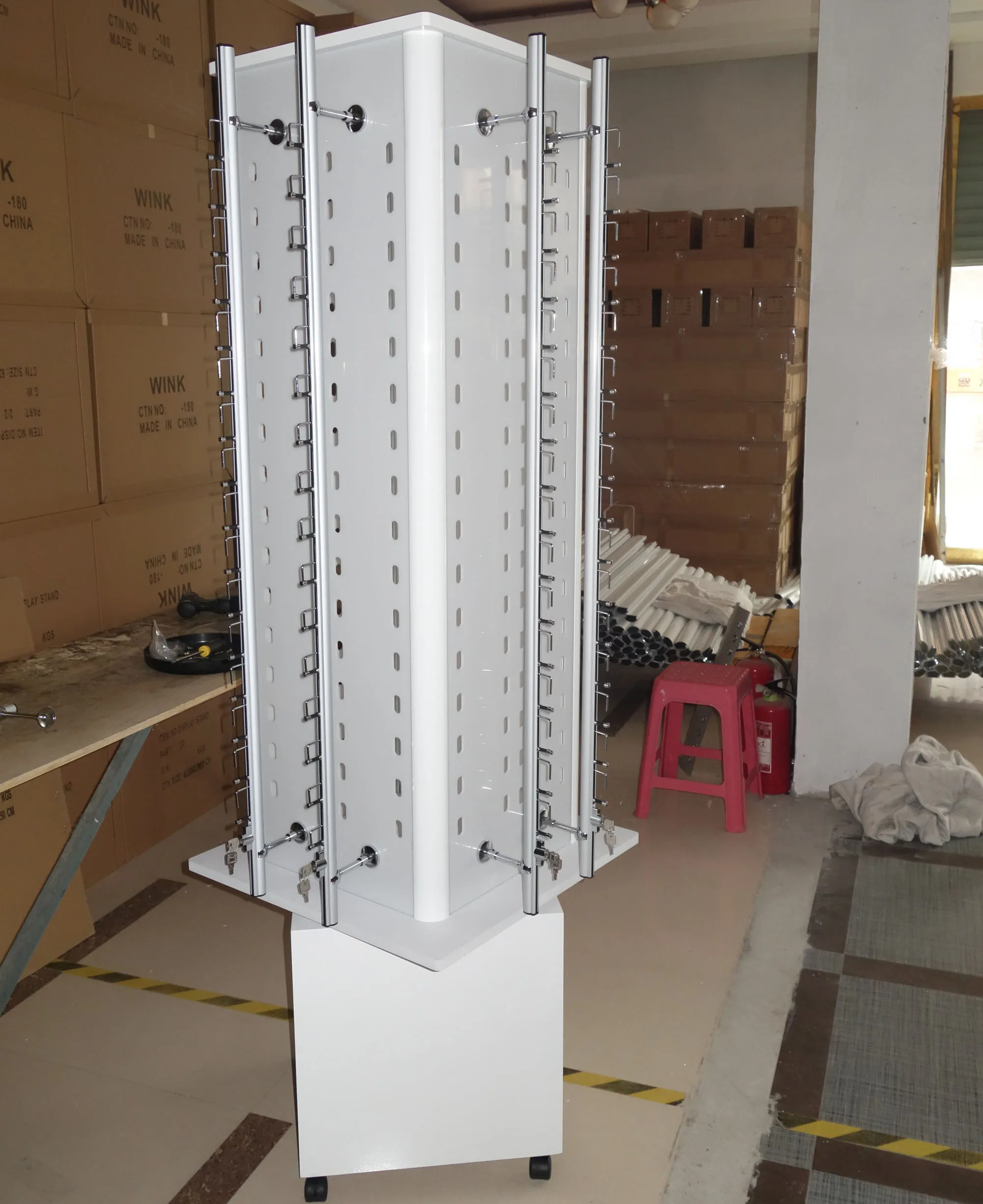floor sunglasses display stands
