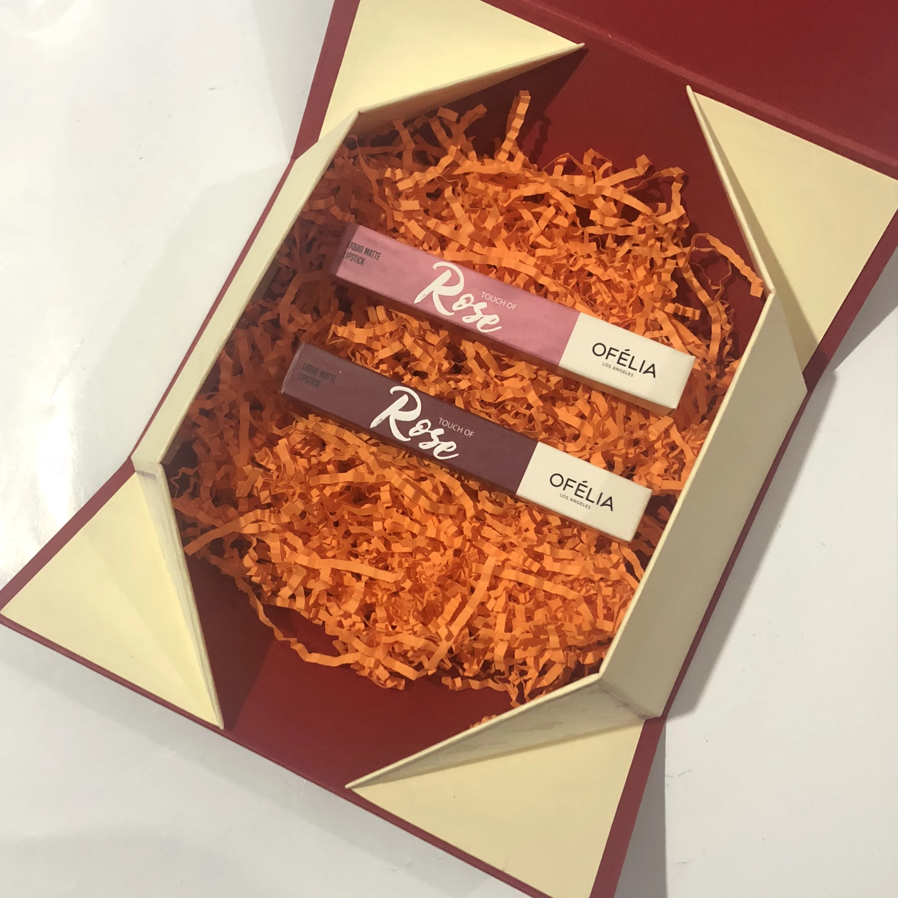 
Crinkle shred paper for boxes and basket filling 