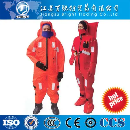 изолированные погружения и тепловой защитный костюм