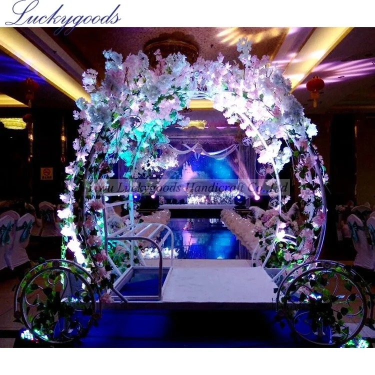 LDJ892 royal white holiday festival wedding horse carriage backdrop decor for sale