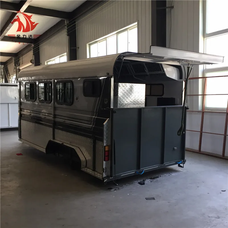 4 horse float deluxe with kitchen