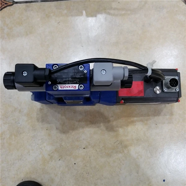 Новое высокое качество Rexroth пропорциональные клапаны R900708955 4WRKE10W5-100P-3X/6EG24K31/A5D3M-683-31series многие типы являются факультативными