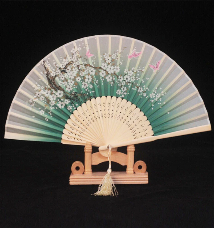 
Chinese Custom Pictures Wood Fabric Floding Big Hand Fan 