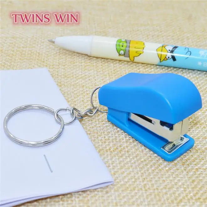Europe hotsale Hand Manual Power eco-friendly plastic mini stapler machine,novelty staplers for office school use
