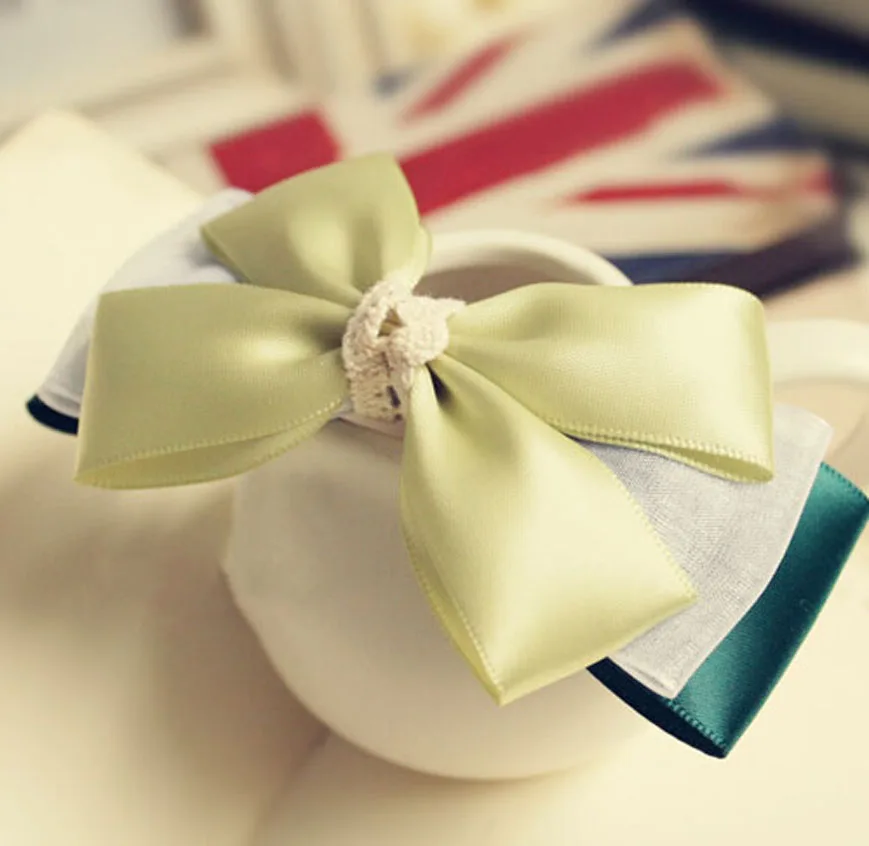 Beige satin hairclip Grosgrain Ribbon Hair Bows with Clip Lovely Vintage