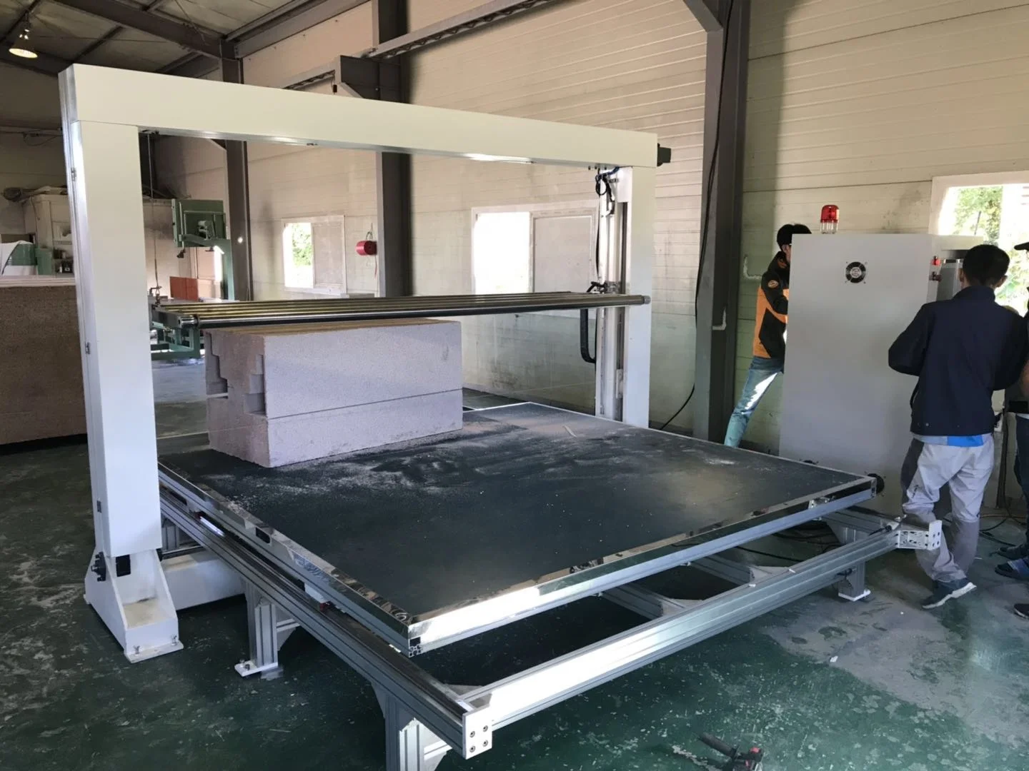 High quality CNC foam eps wire cutting machine