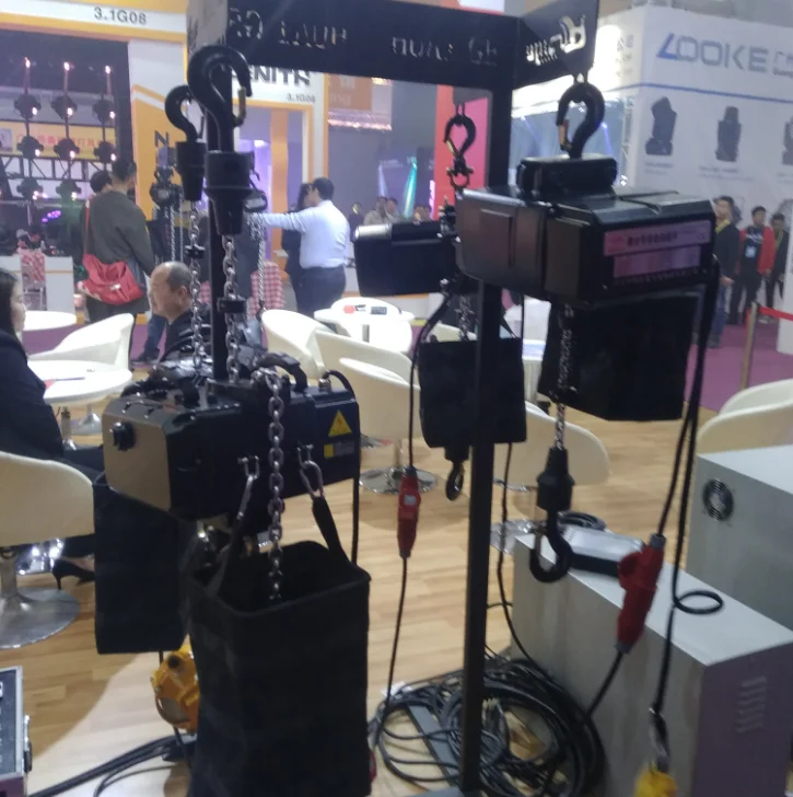 Huaige 1 ton 25 meter Electric Stage Chain Hoist