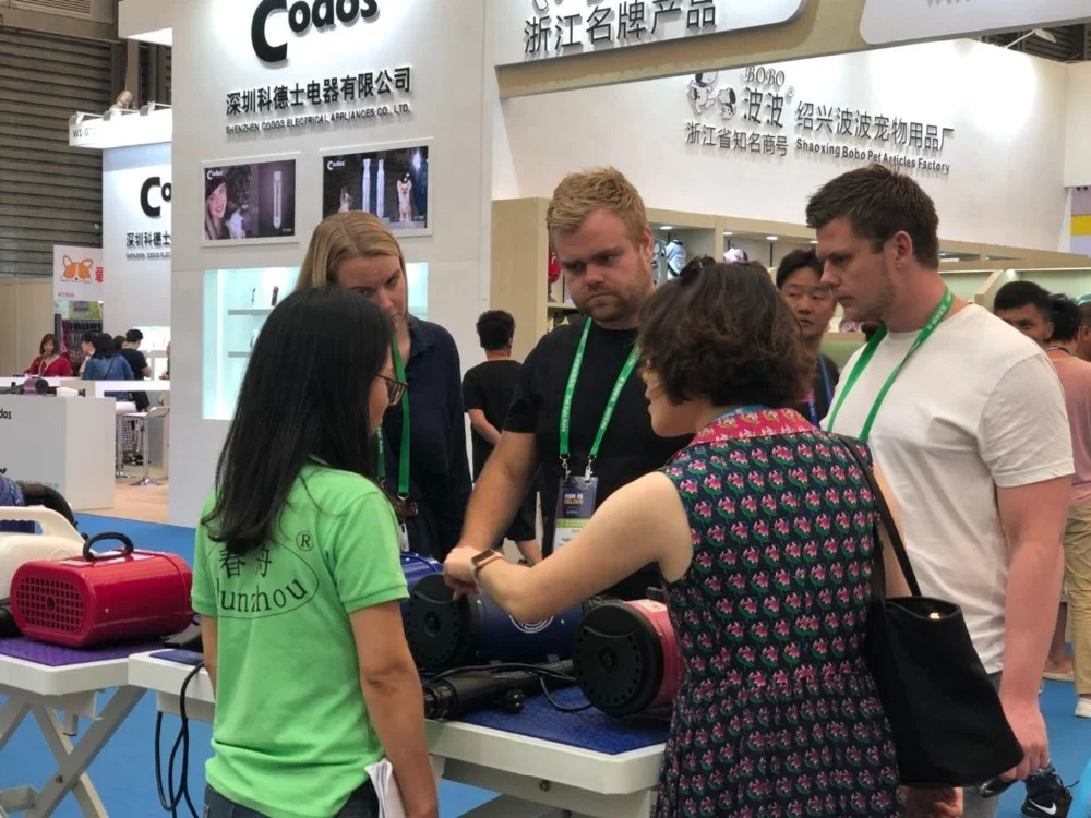 Chunzhou New Design Products Hot Sell Dog Double Motor Water Blower Pet Dryer E22-2300