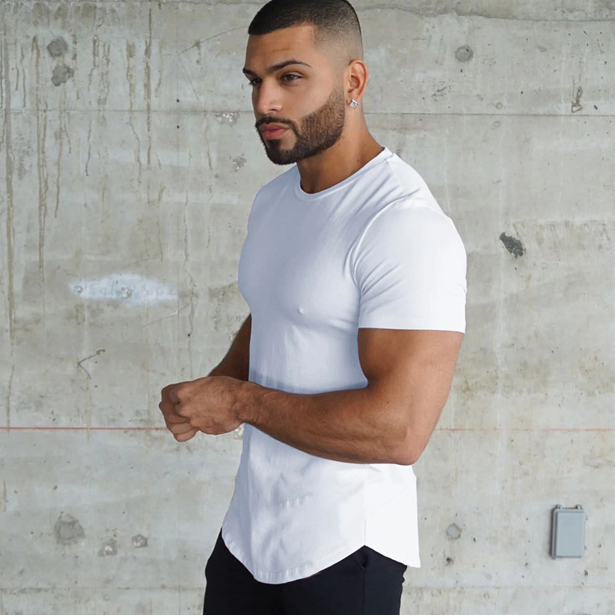 Фирменная мужская одежда для тренировок топ фитнеса тренажерного зала