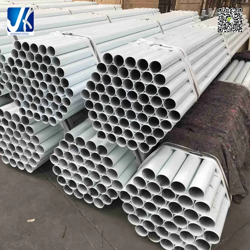 
Galvanized and Powder Coating Street Light Pole 
