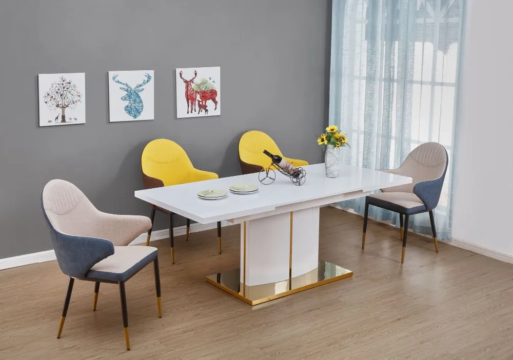 Modern white extendable high gloss dining table for 8 or 10 seaters
