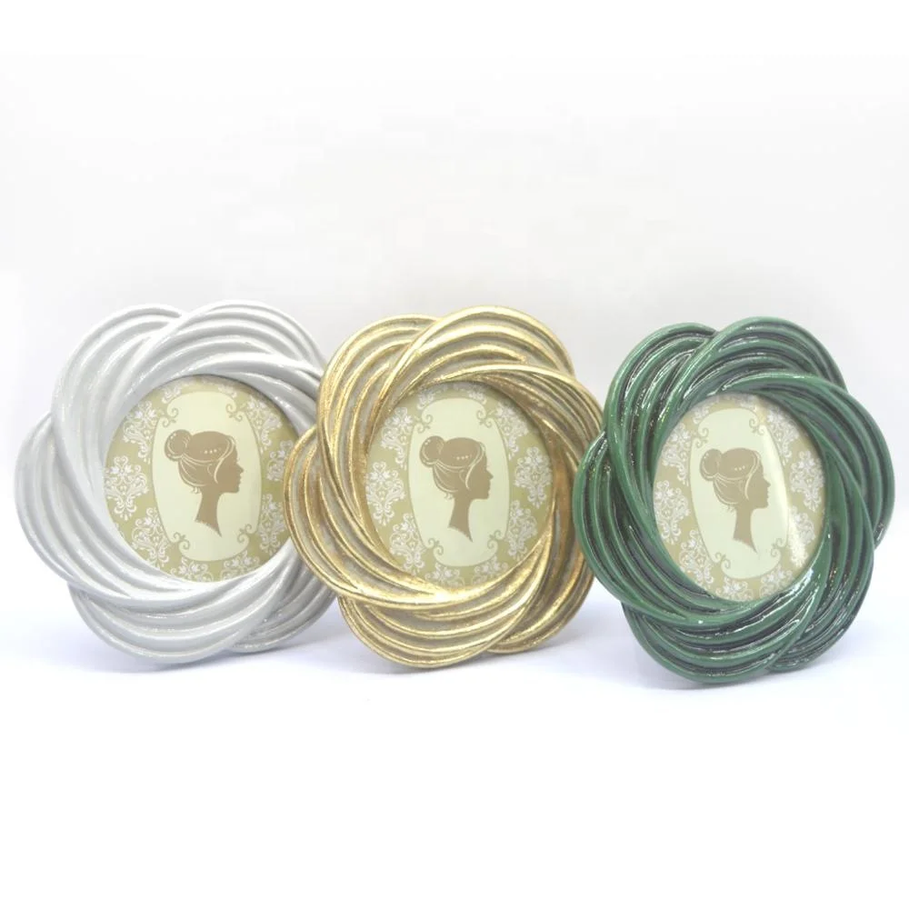 Wholesale artificial mini funny round flower shape  photo frame resin 4x4 glossy green cream