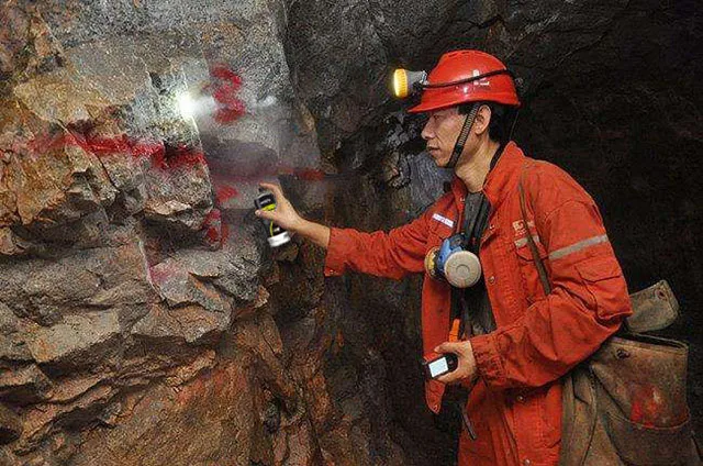 
Underground Mine Marking Paint 