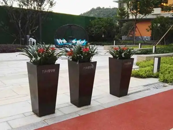 eco friendly outdoor  cool stand metal black modern large plant flower pot vase