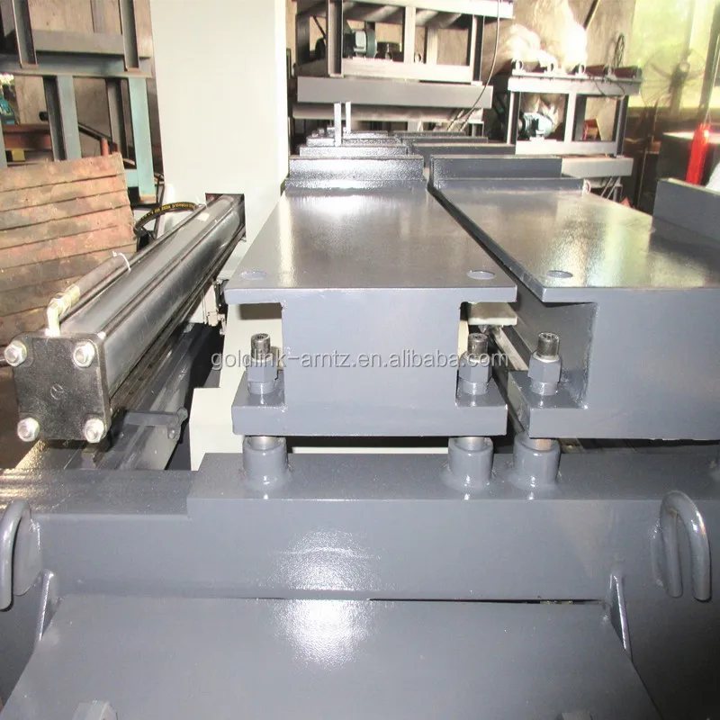 Vertical metal cut-off band saw machine