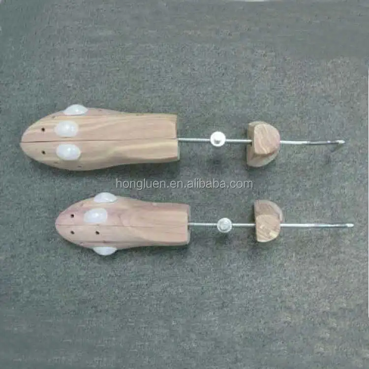 Custom Wearable Women Adjustable Red Cedar Wooden Shoe Stretcher Trees for High Heel