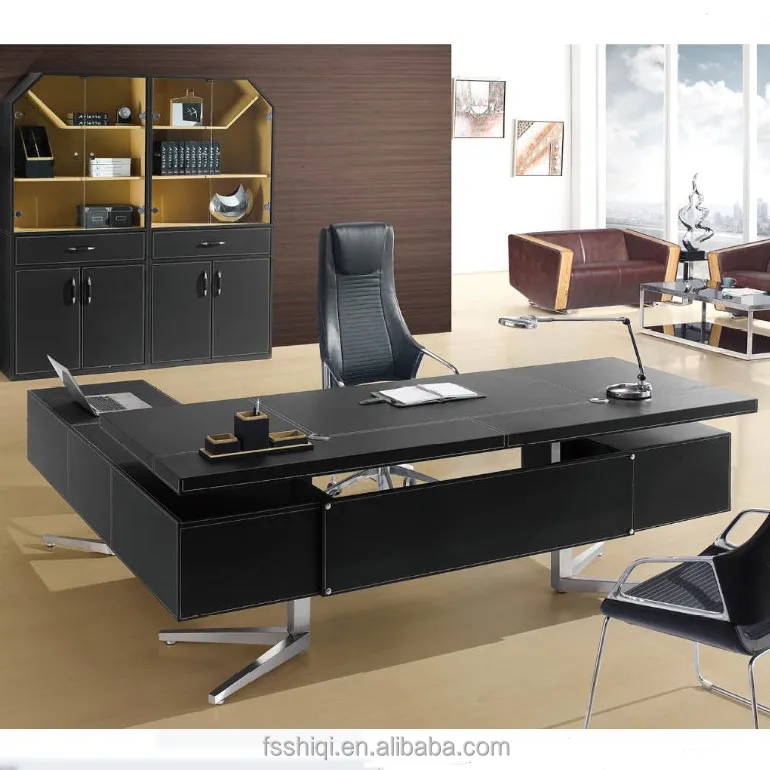 
 Роскошный офисный стол из дерева  