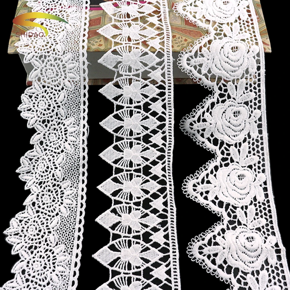 Low MOQ White flower embroidery net Lace Trim for Gothic Church Pattern