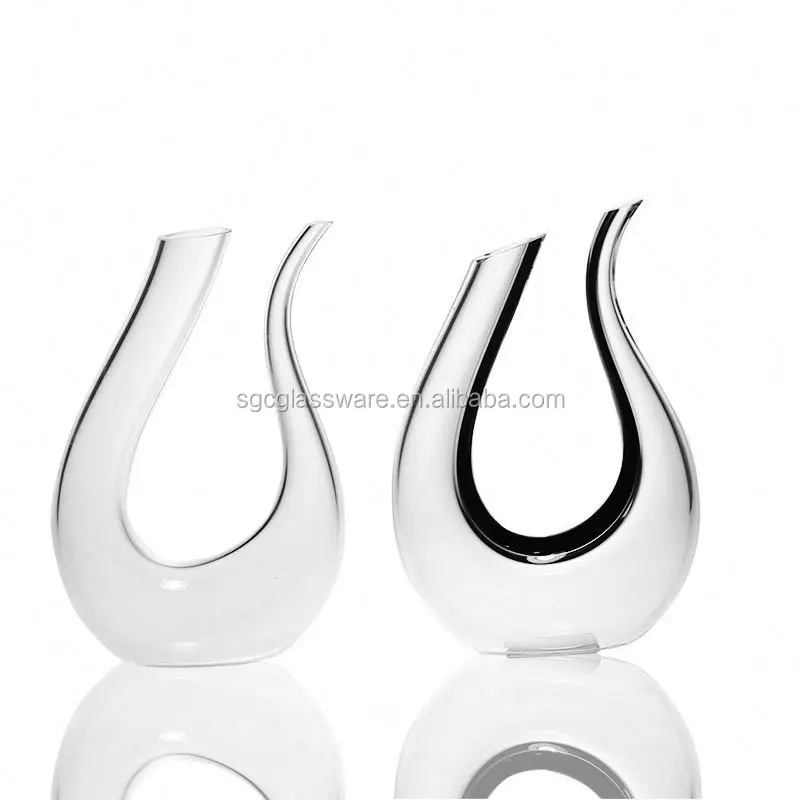 glass decanter & red wine glasses