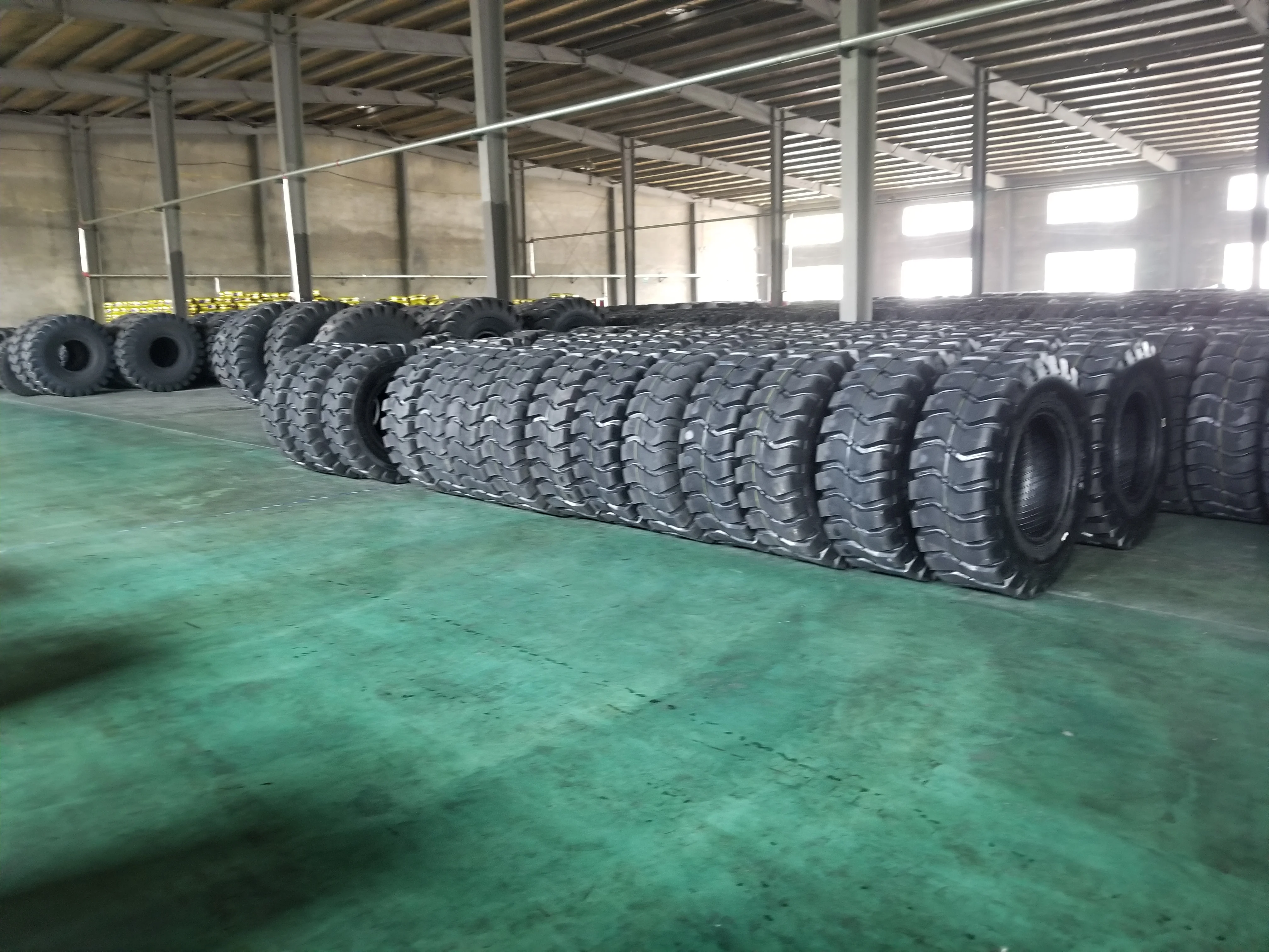 
Supply New TBB Bias Truck Tires 1000-20 