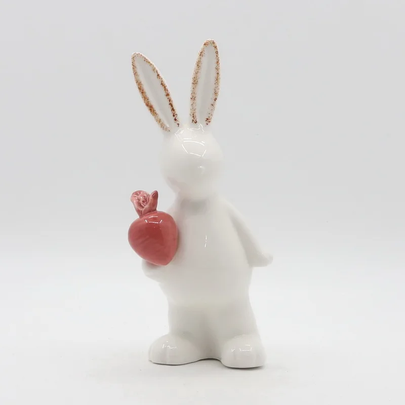 
Lovely ceramic easter decor rabbit with carrot 