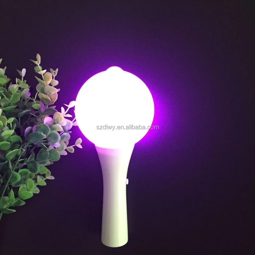 Factory supplier CE RoHS 15colors ball shape AAA battery LED stick led spinning stick