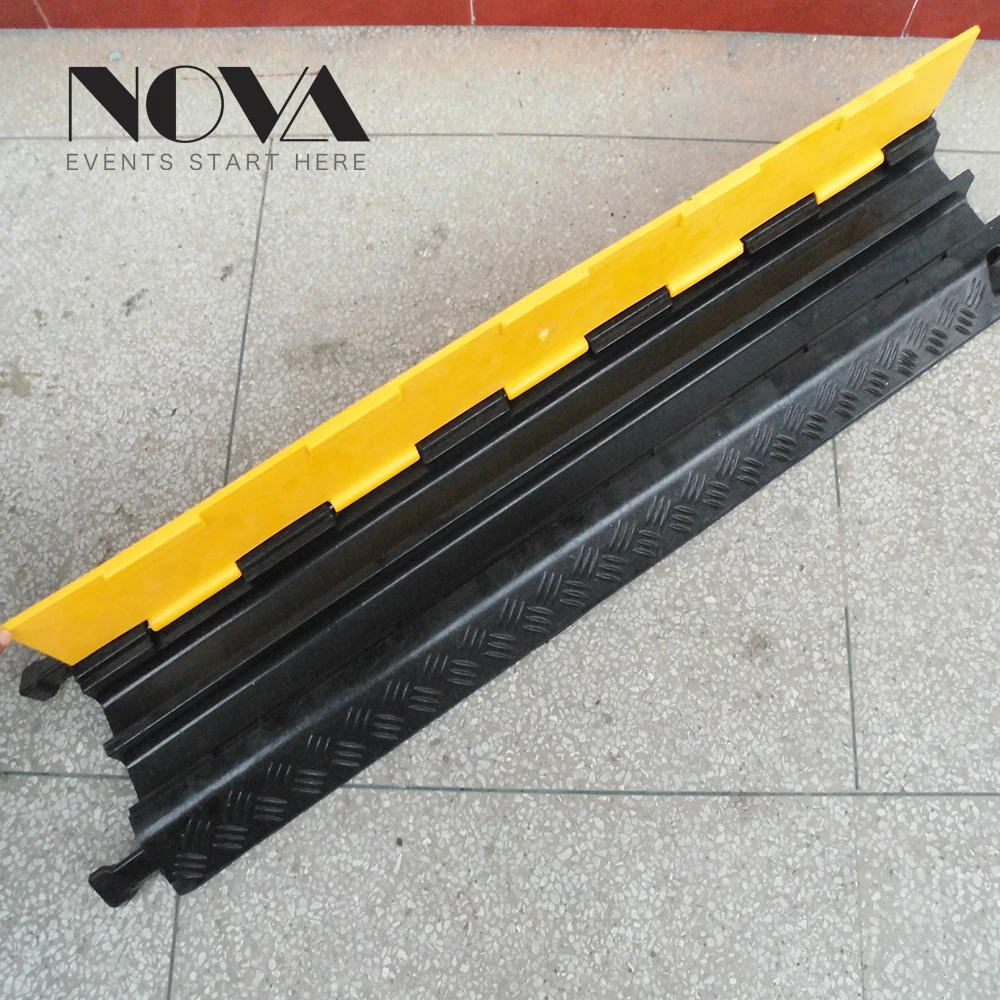 2021 Hot Selling Yellow Jacket 2 Channel Corner Cable Ramp/Cable Protector