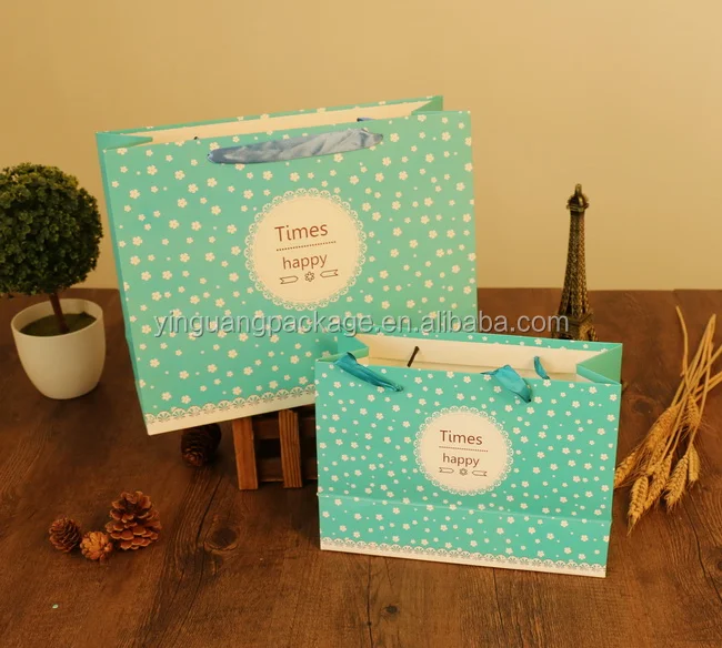 Different Types of Customised Paper Gift Shopping Bags With Satin Handles