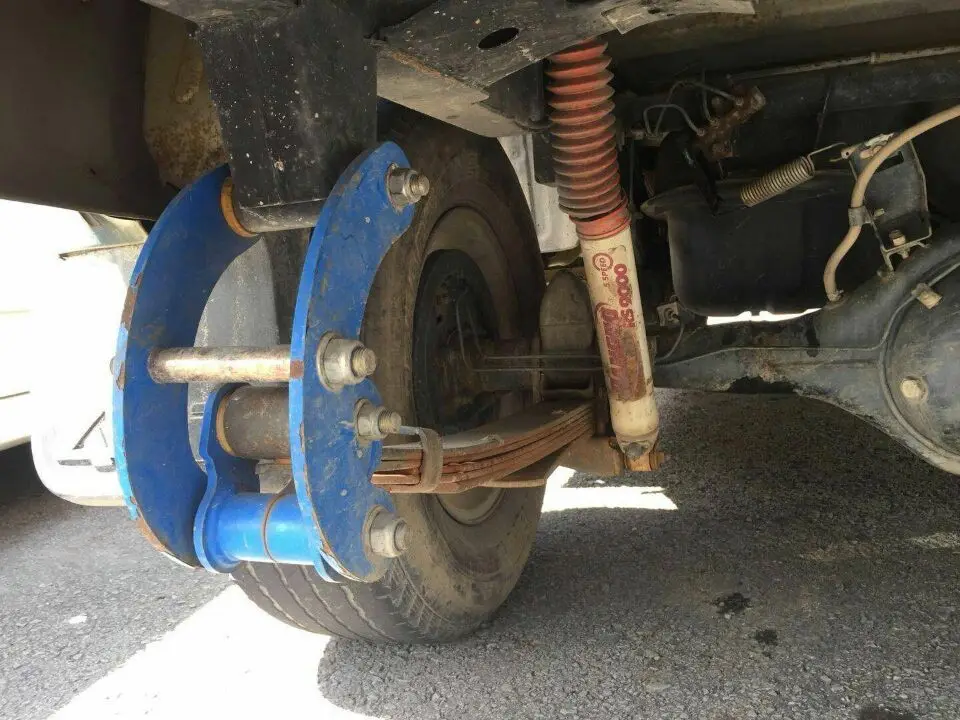 2 inch 50mm Billet Aluminum Strut Lift spacer for 4wd pickup TRITON