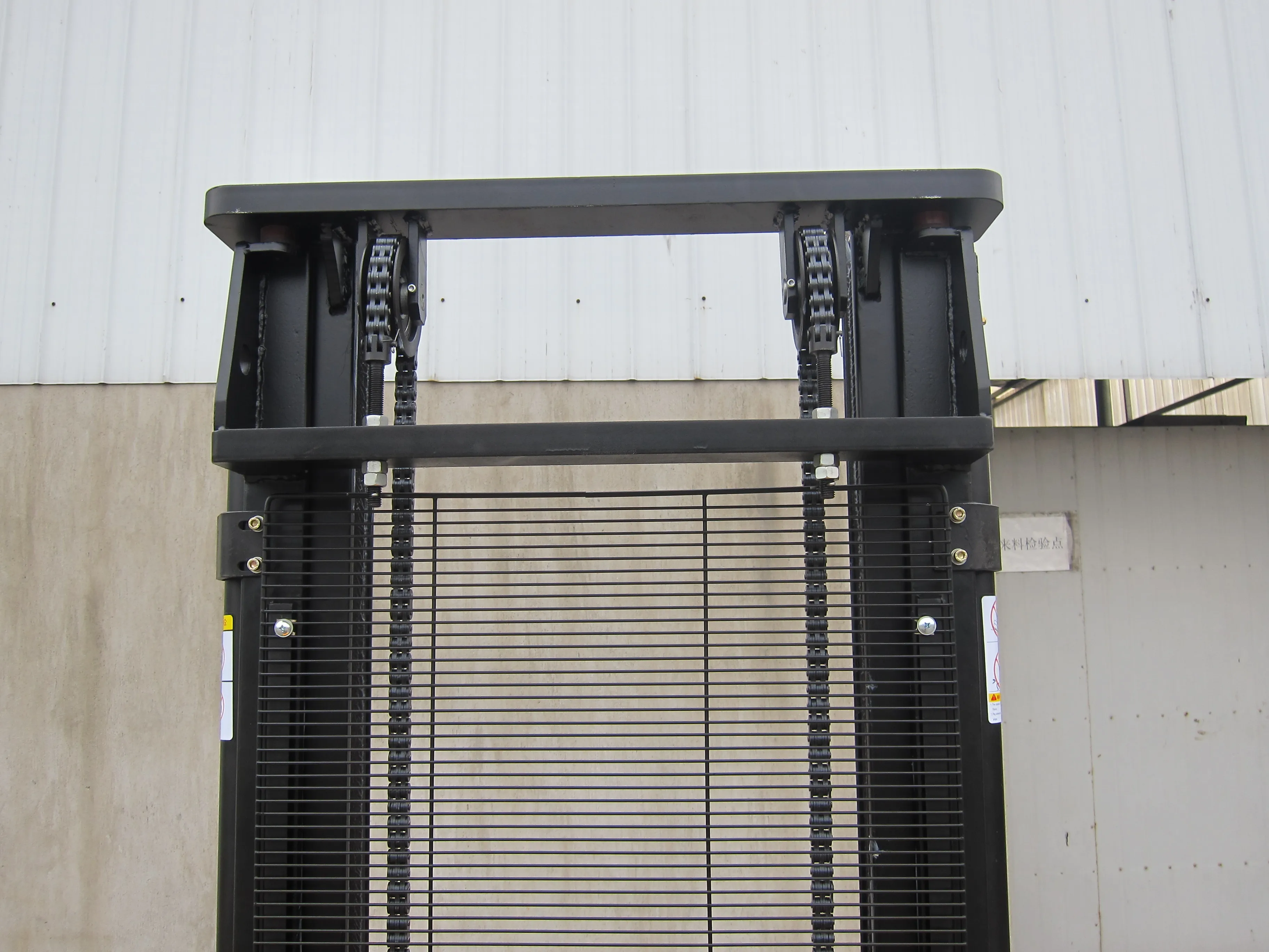 
1600kg Rider Electric Stacker Powered Pallet Lifter Maximum lifting height 4.0m 