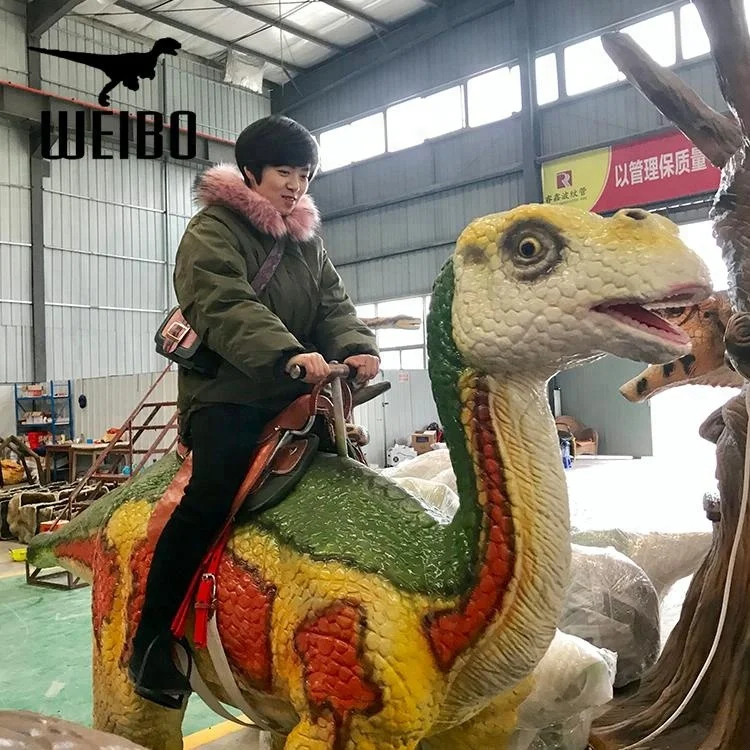 Life size dinosaur simulation walking dinosaur ride