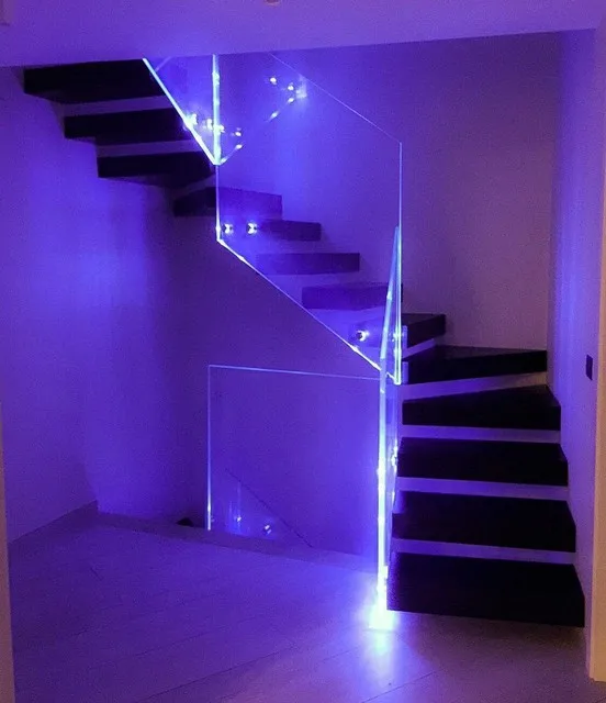  Специальная светящаяся деревянная плавающая лестница со светодиодной подсветкой
