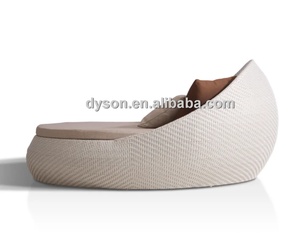 High quality aluminium outdoor sun lounger .hand made rattan lounger chair  swimming  pool daybed outdoor rattan daybed