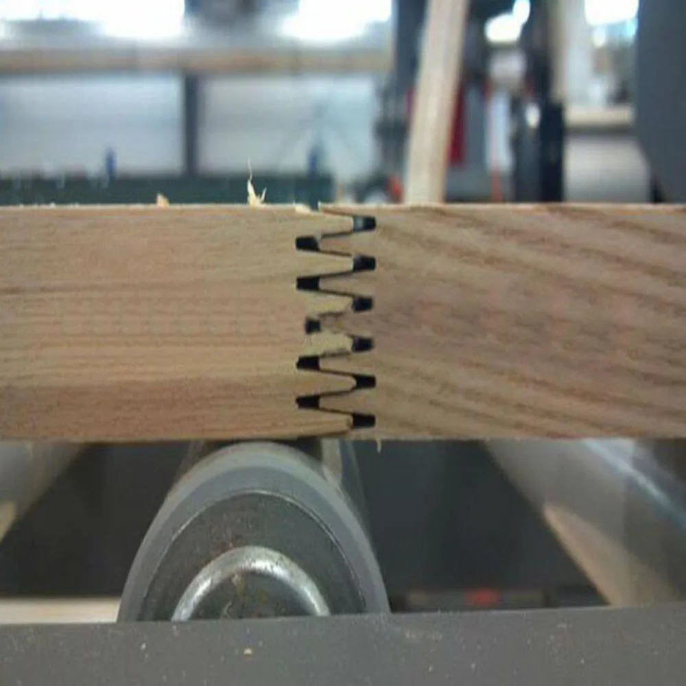 Деревянные ламинированные балки из сосны radiata