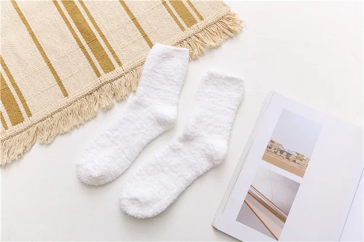 
Custom wholesale winter soft comfortable cosy plain unisex warm fuzzy socks 