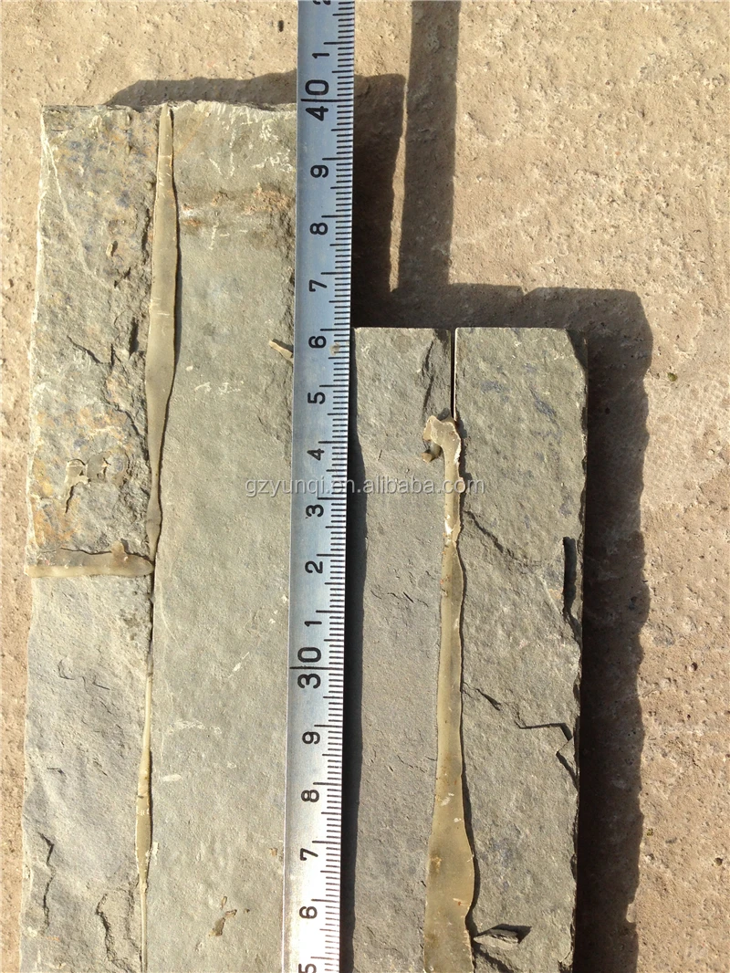 Rusty slate stacked stone veneer panels